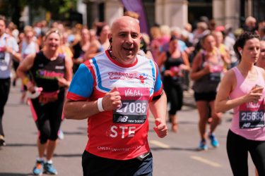 A man taking part in the London 10,000 Vitality Run
