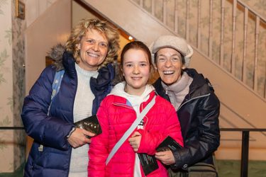 family smiling at Harry Potter tour