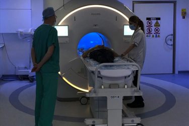 iMRI scanner at University of Nottingham (3)