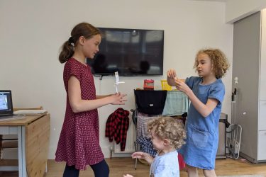 three girls phoebe and sisters sicence party