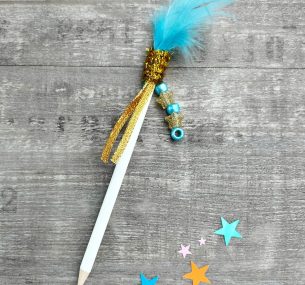 penicil with blue feathers for back to school craft kit min